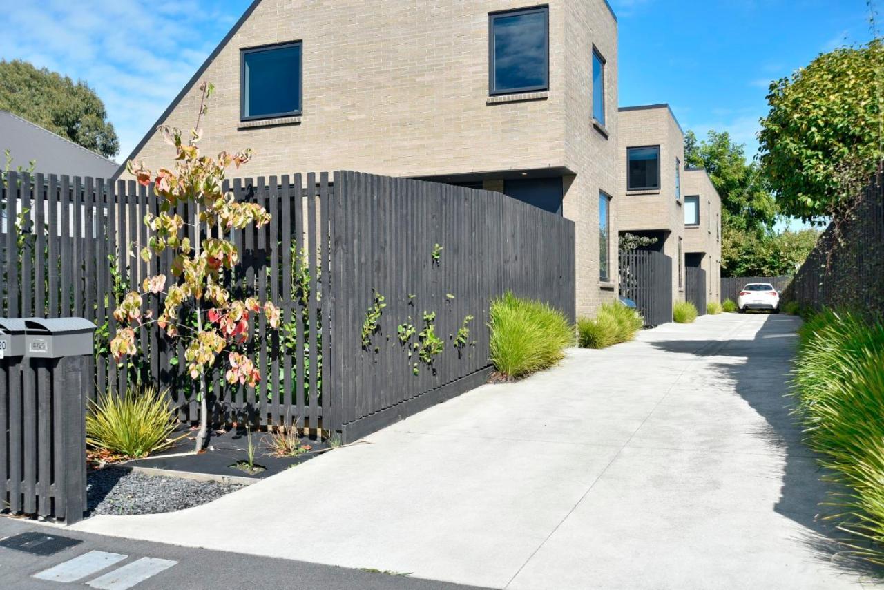 Urban Escape Addington Townhouse Walk To Stadium & Cafes Christchurch Exterior photo