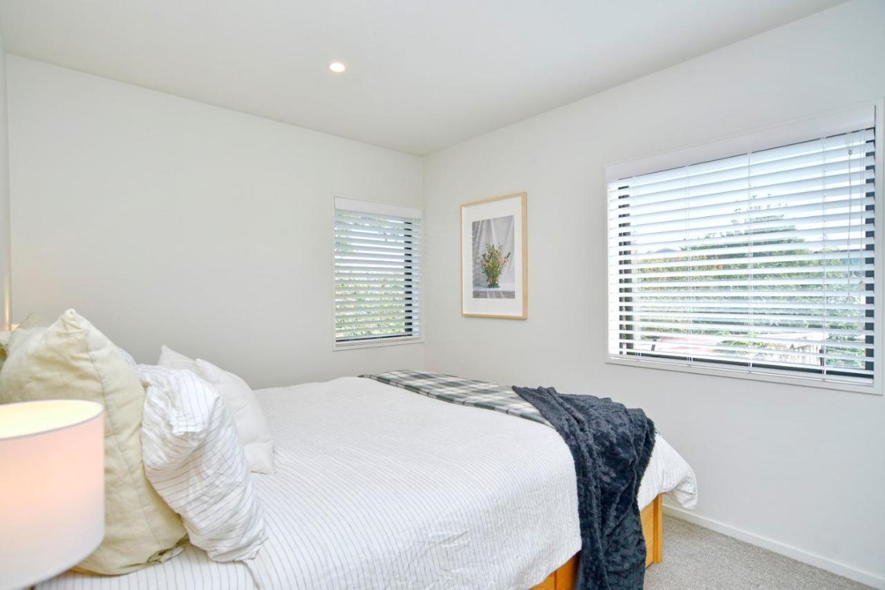 Dickens St - Christchurch Holiday Homes Exterior photo